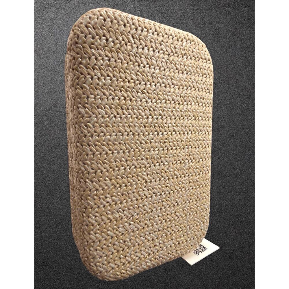 Urban Expressions Beige Clutch w/ Clasp & Detachable Gold Chain Strap - Picture 3 of 12